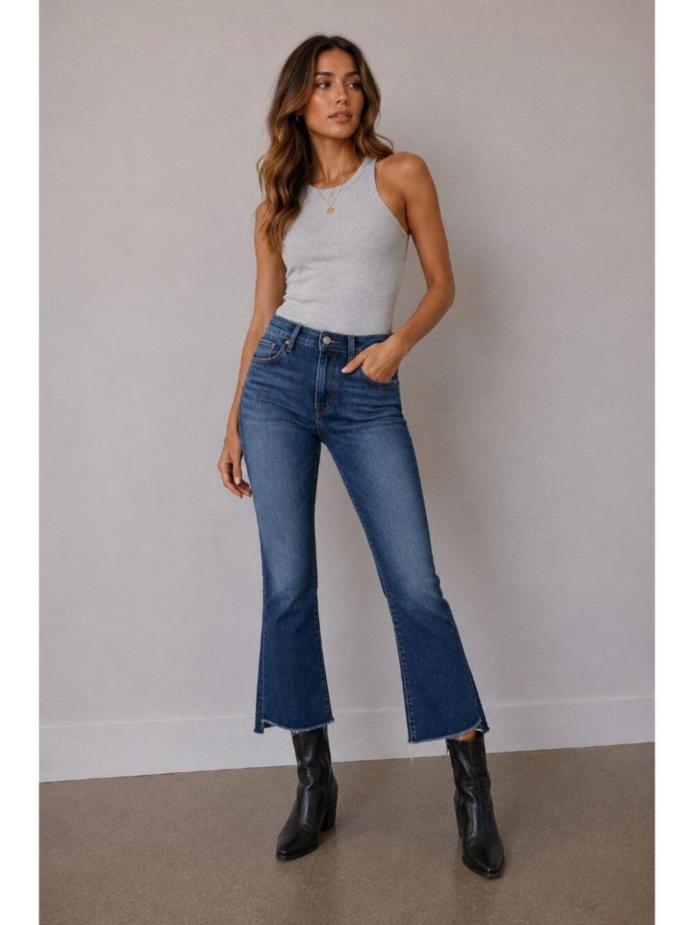 Mother the Insider Crop Step Fray Jeans Size 26
